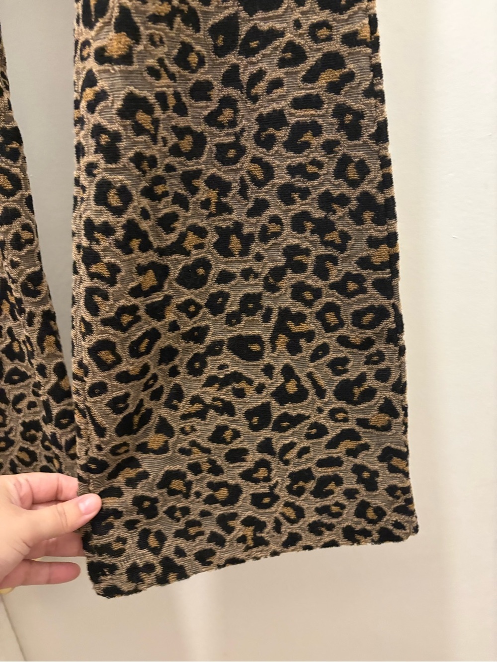 Z Supply Nova Jacquard Leopard Flare Pants Women’s Size XL Boho,Grunge,90’s - Picture 6 of 12